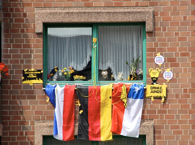 次展示了自 次展示了自