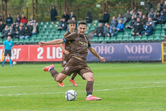 太阳0-4森林狼，球队面临多个挑战，三巨头组合遭遇困境.